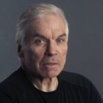 Per-Arne Wahlstedt debuterar med novellsamlingen “Folk och rövare”