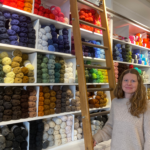 Mer plats för garn – stort intresse för stickning